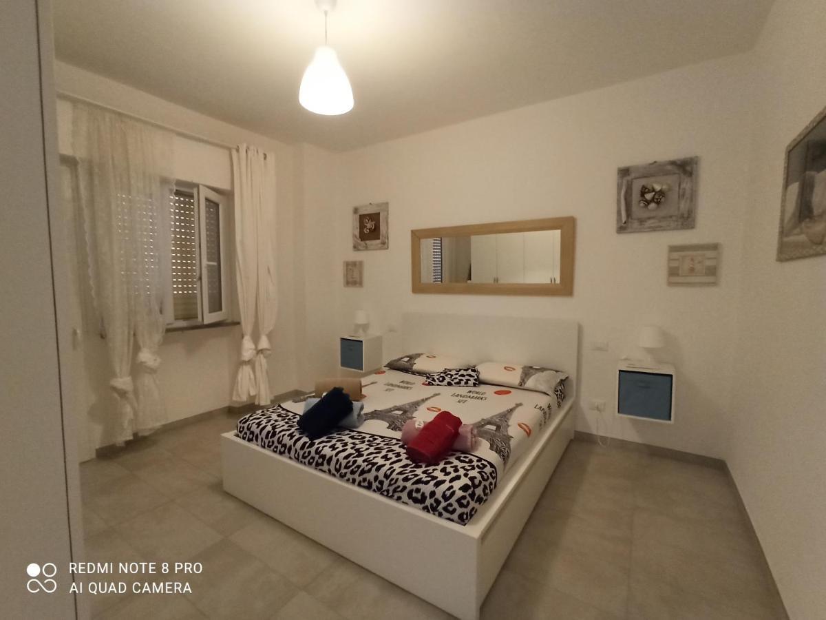 Il Don Minzoni 98 "Casa Vacanze" リド・ディ・カマイオーレ エクステリア 写真